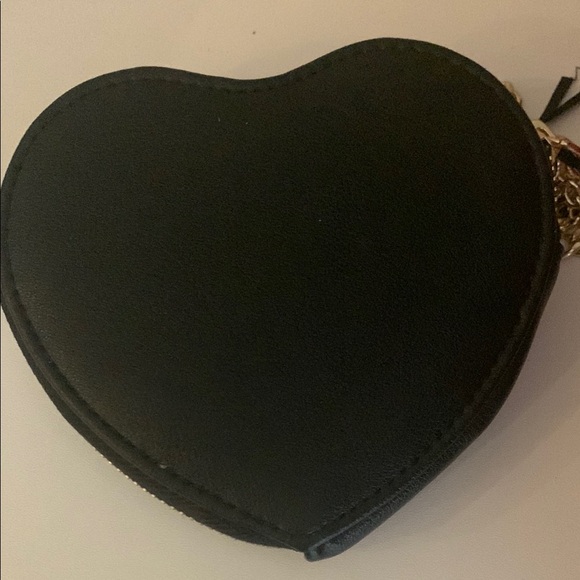 Mini Bag / Wristlet with Structured Design - Picture 2 of 5